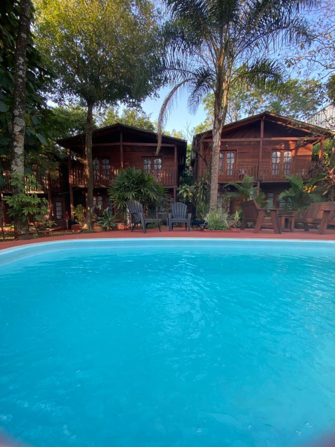 El Pindo Iguazu Aparthotel Puerto Iguazú Eksteriør bilde